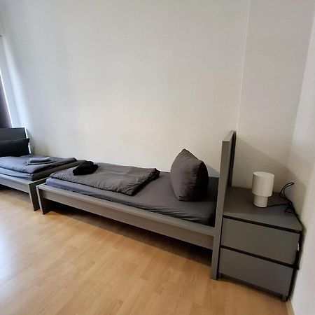 Altbauwohnung Direkt An Der Karli Mit Balkon - Netflix Inklusive Leipzig Ngoại thất bức ảnh