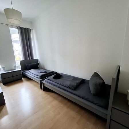 Altbauwohnung Direkt An Der Karli Mit Balkon - Netflix Inklusive Leipzig Ngoại thất bức ảnh