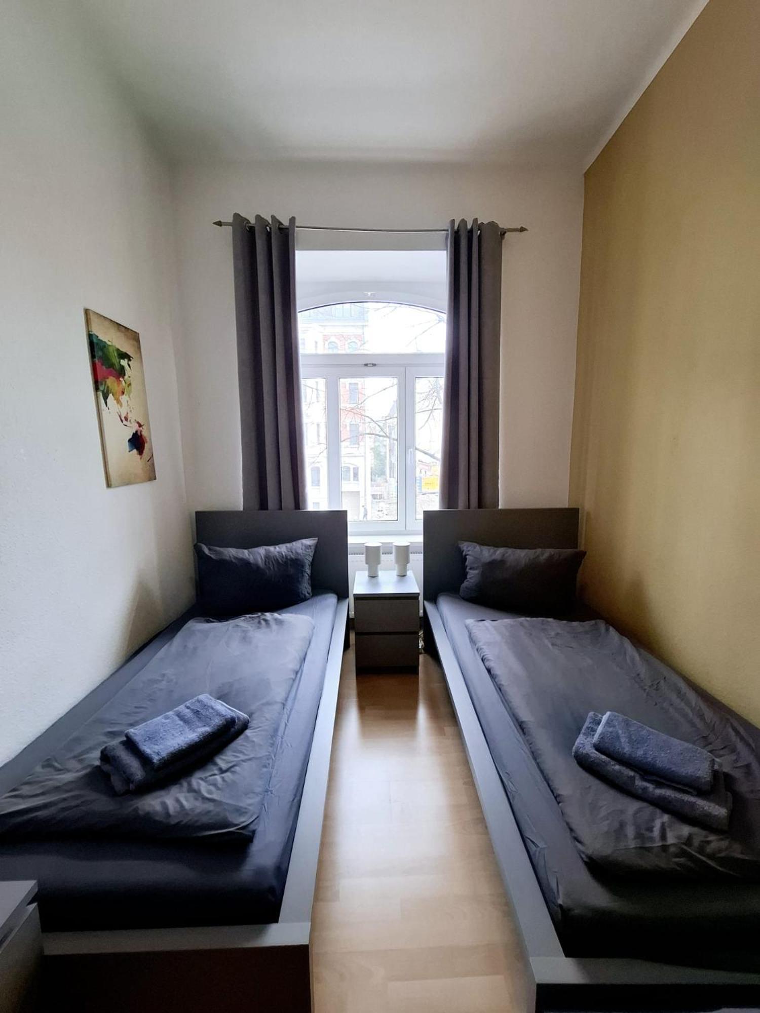 Altbauwohnung Direkt An Der Karli Mit Balkon - Netflix Inklusive Leipzig Ngoại thất bức ảnh